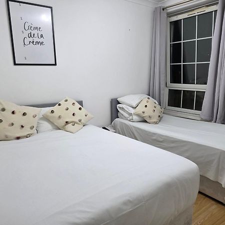 Budget Grey House Londen Buitenkant foto