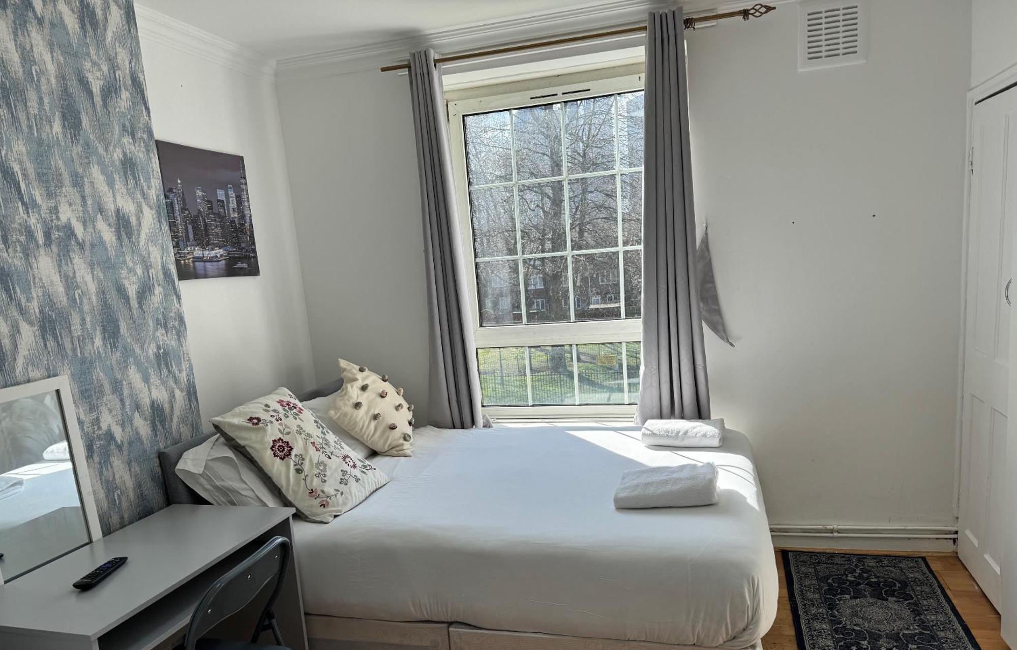 Budget Grey House Londen Buitenkant foto
